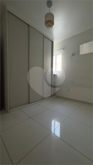 Foto REO1131925