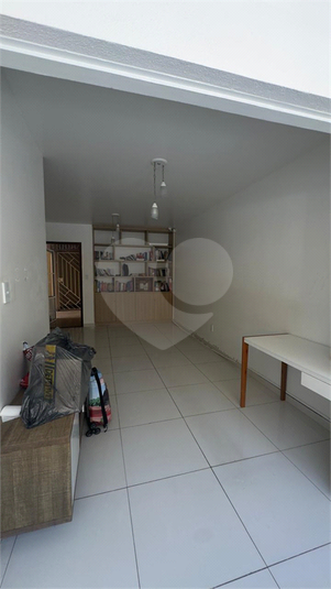 Foto REO1131925