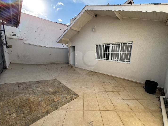 Foto REO1131928