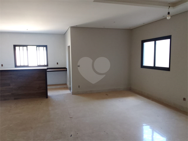 Foto REO1131933