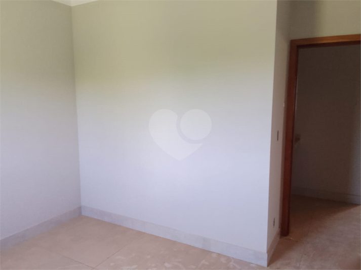 Foto REO1131933