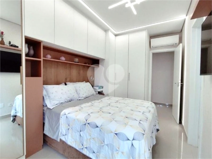 Foto REO1131936