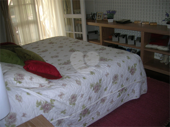 Foto REO1131991
