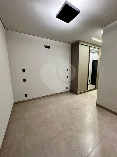 Foto REO1132038