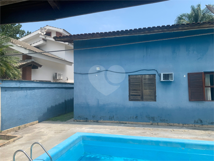 Foto REO1132056