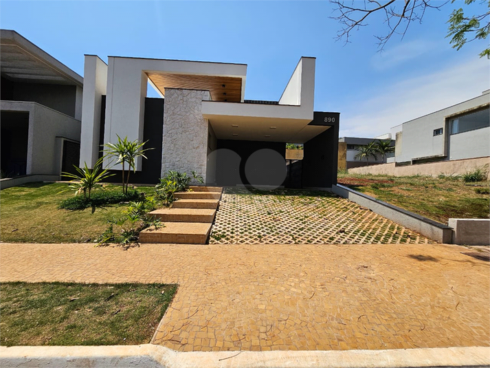 Foto REO1132057