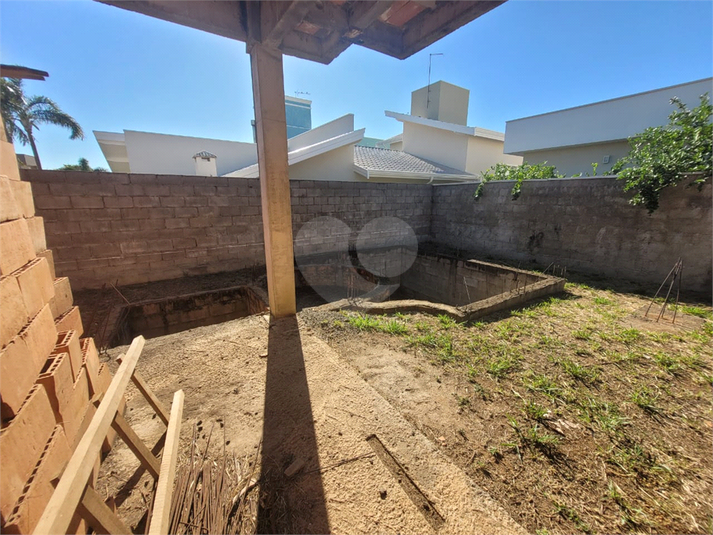 Foto REO1132068