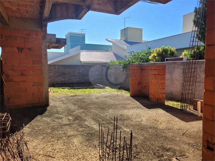 Foto REO1132068