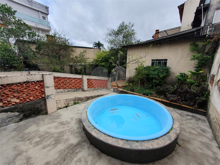Foto REO1132077