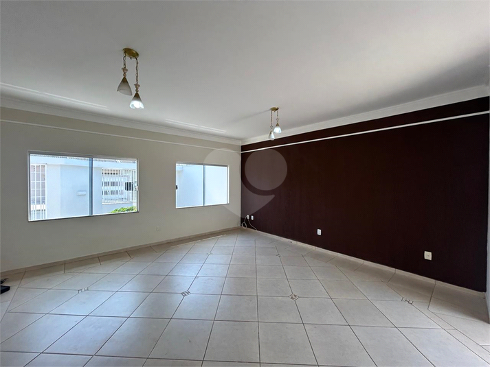 Foto REO1132095