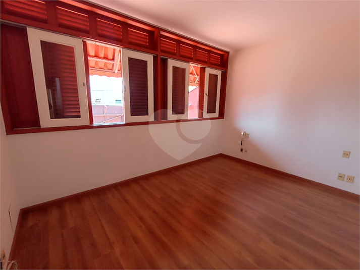 Foto REO1132101
