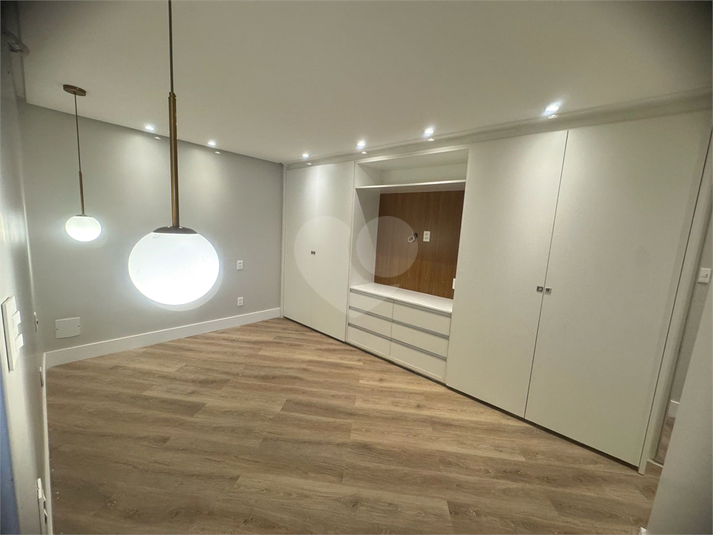 Foto REO1132152