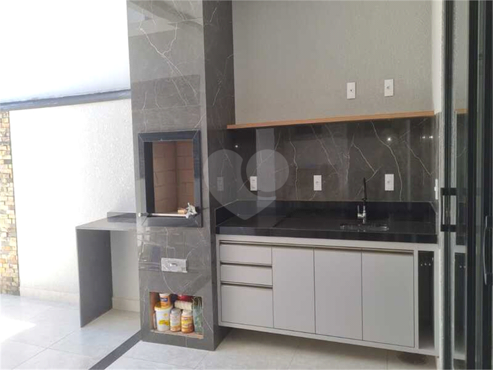 Foto REO1132159