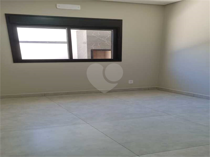 Foto REO1132159