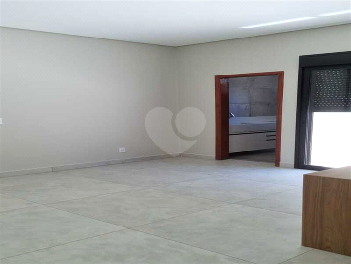 Foto REO1132159