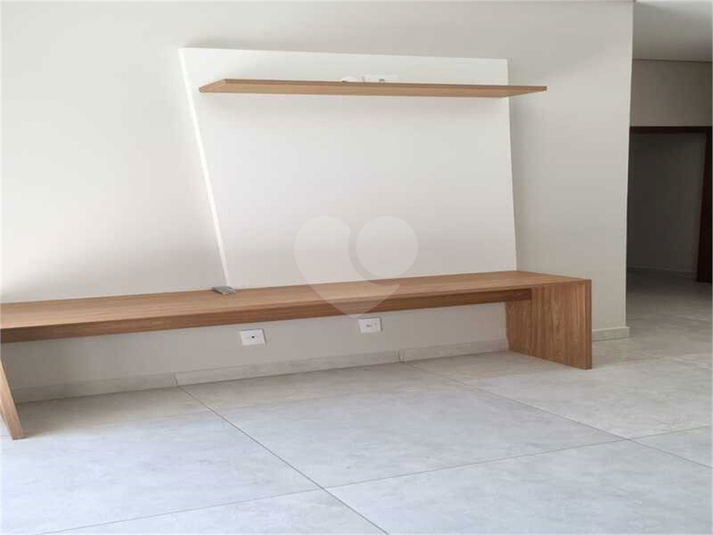 Foto REO1132159