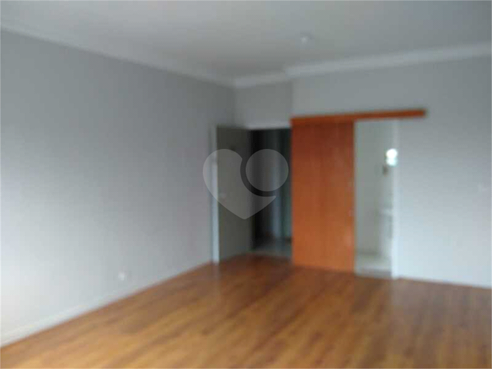 Foto REO1132225