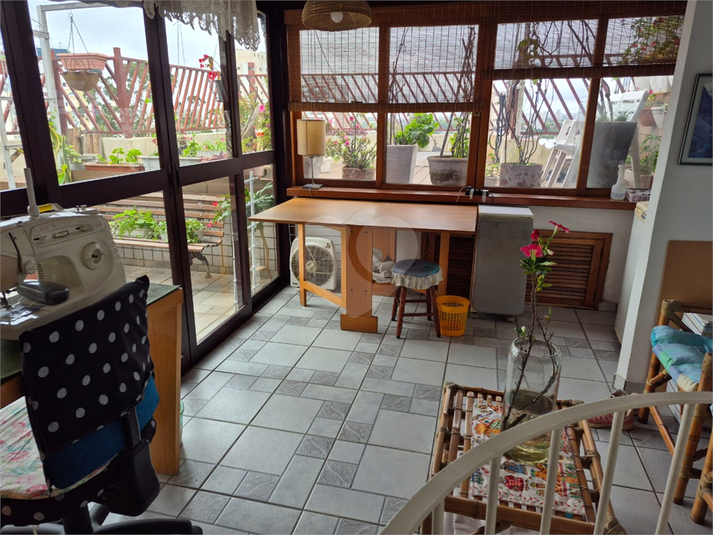 Foto REO1132232