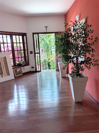 Foto REO1132240