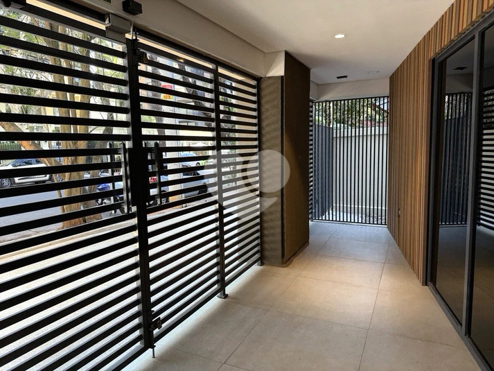 Foto REO1132275