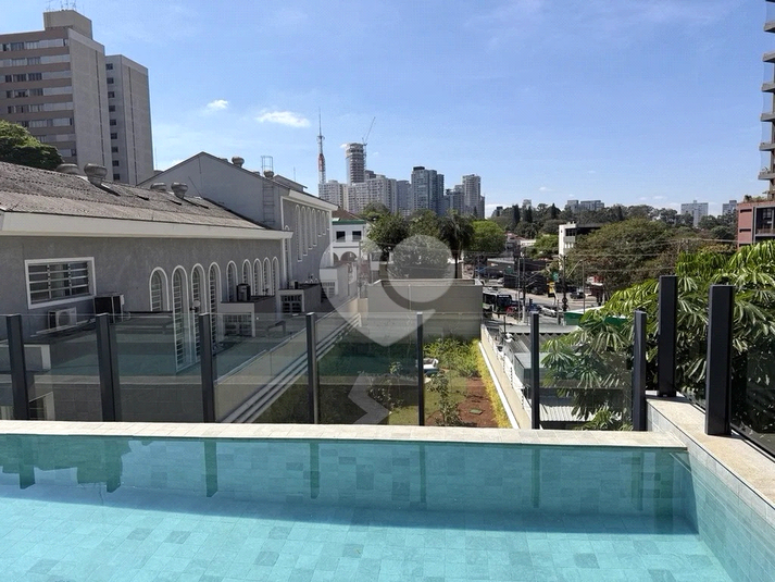 Foto REO1132275