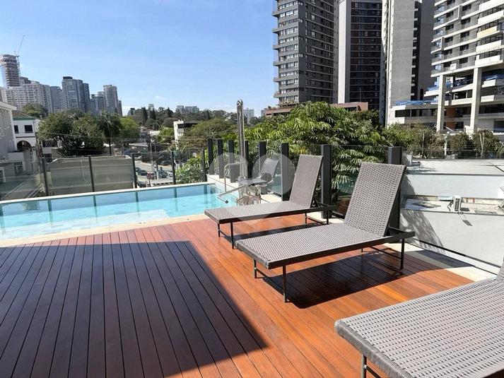 Foto REO1132275