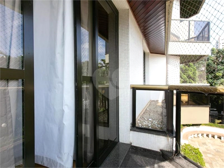 Foto REO1132321