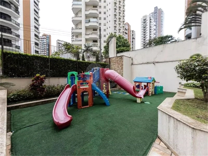 Foto REO1132321