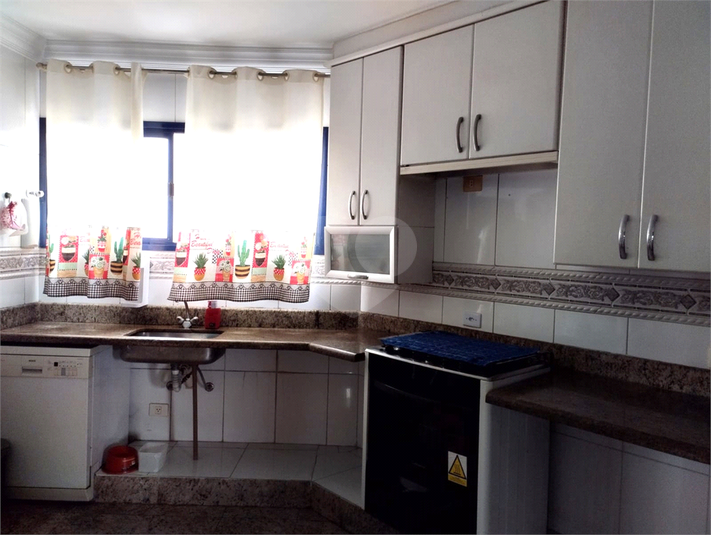 Foto REO1132324