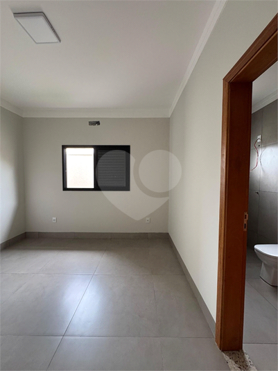 Foto REO1132333