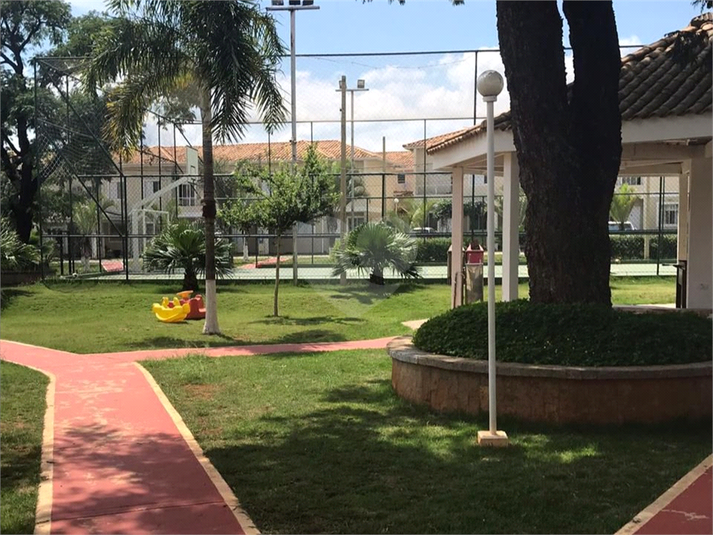 Foto REO1132345