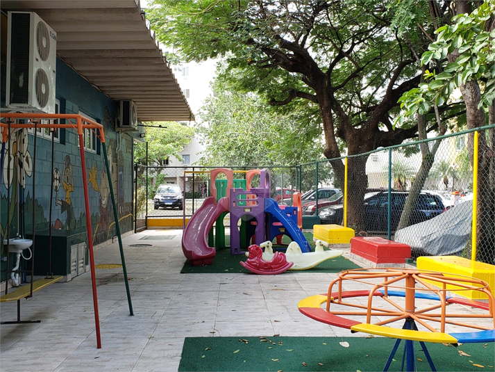 Foto REO1132348