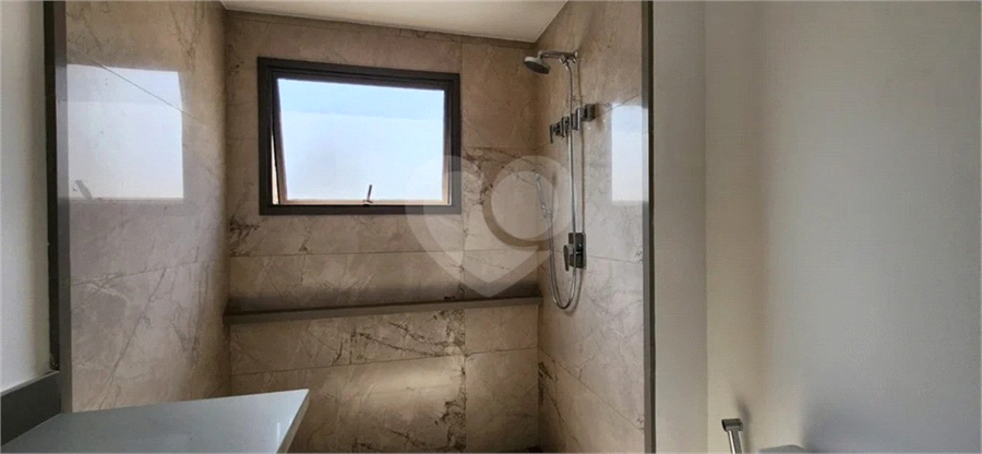 Foto REO1132408