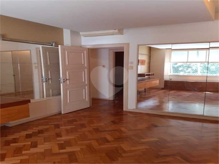 Foto REO1132464