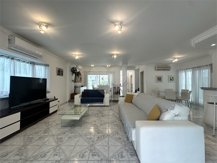 Foto REO1132492