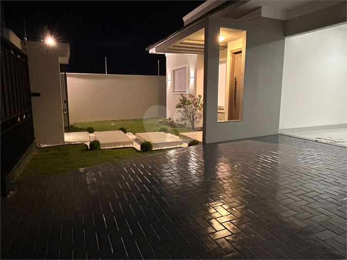 Foto REO1132533