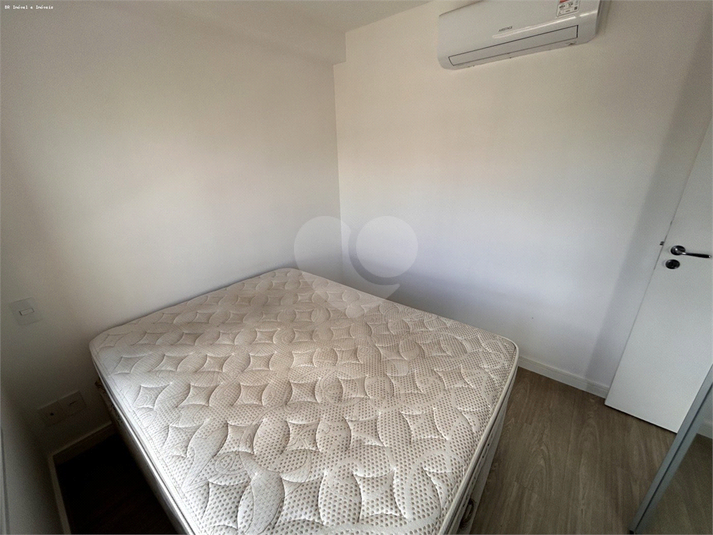 Foto REO1132543