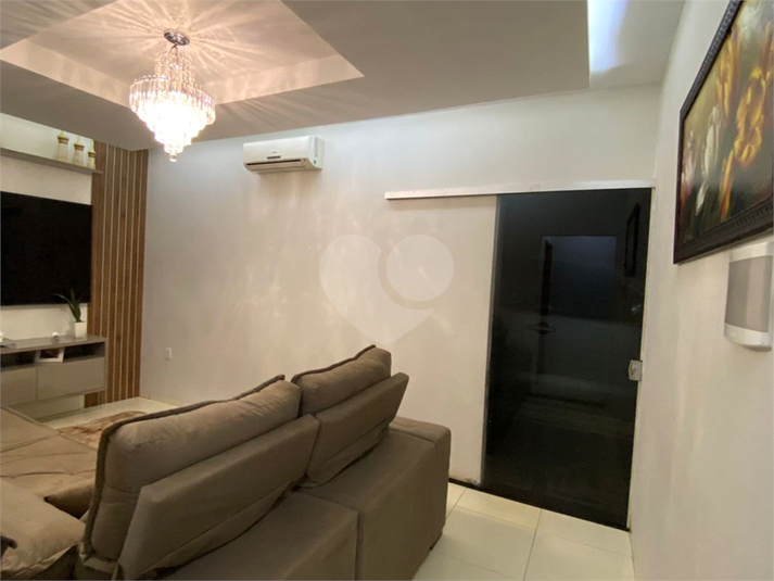 Foto REO1132579