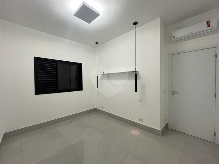 Foto REO1132626