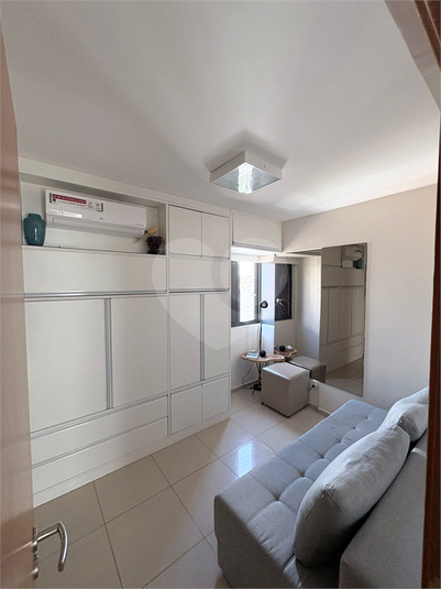 Foto REO1132628