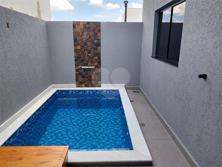 Foto REO1132669