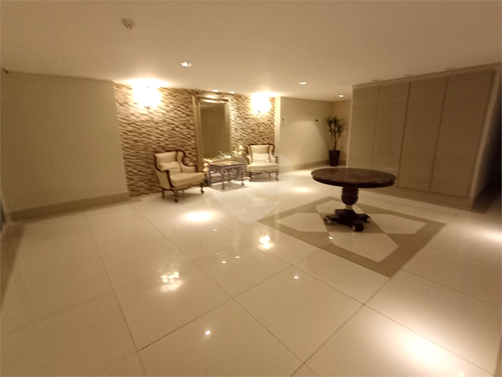 Foto REO1132685