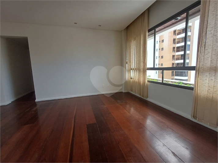 Foto REO1132733