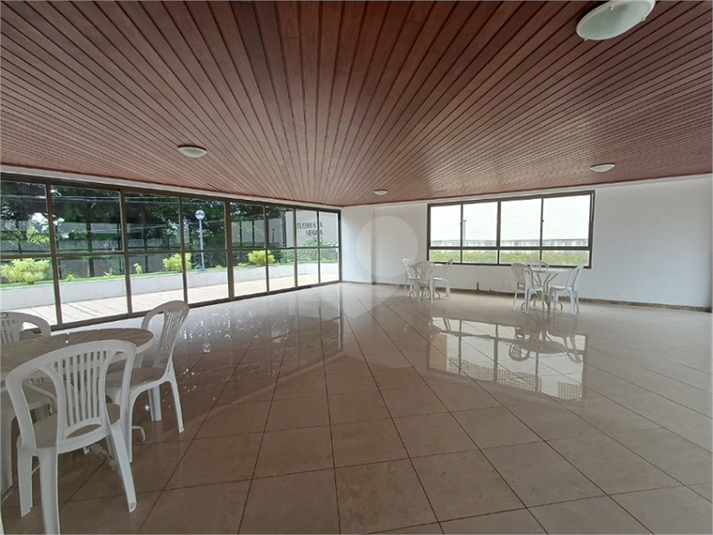 Foto REO1132733