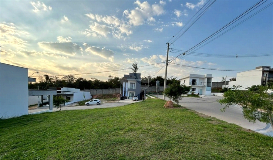 Foto REO1132738