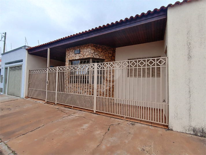 Foto REO1132787