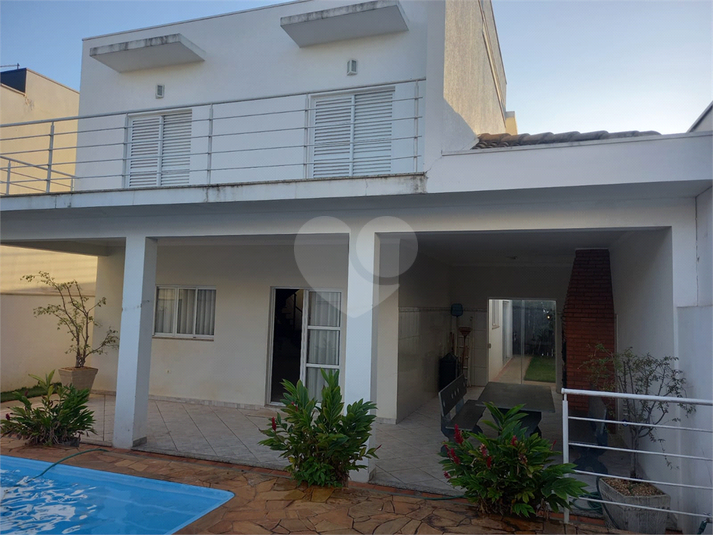 Foto REO1132845