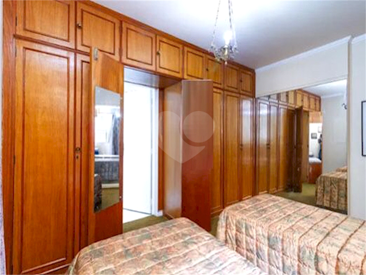 Foto REO1132901