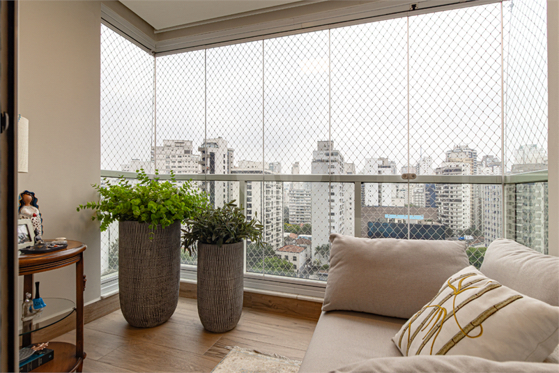 Foto REO1132921