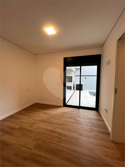Foto REO1132966